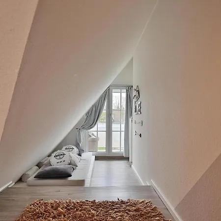 Domizil Gartenstrasse Domizil Gartenstrasse 4 7 Treibgut *